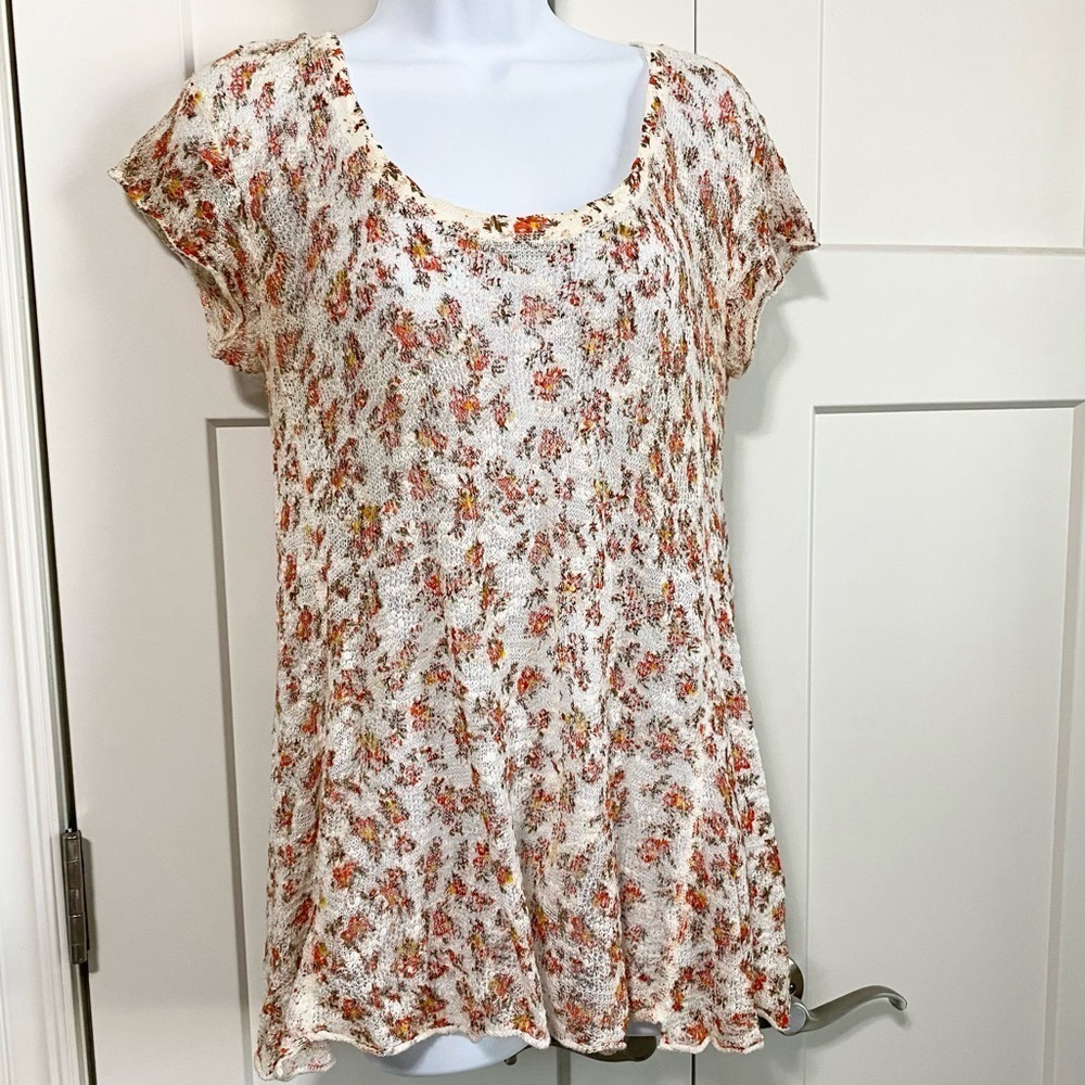 FREE People short sleeve knit top crochet sheer back top tunic size xs - Picture 2 of 8